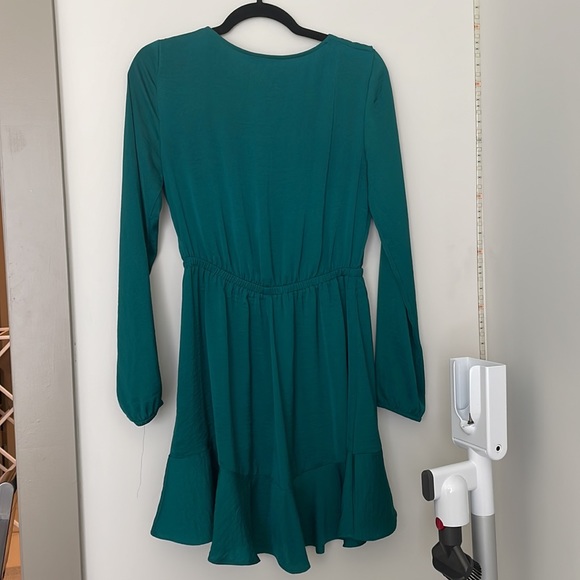 Emerald Green Express Dress - Picture 2 of 5